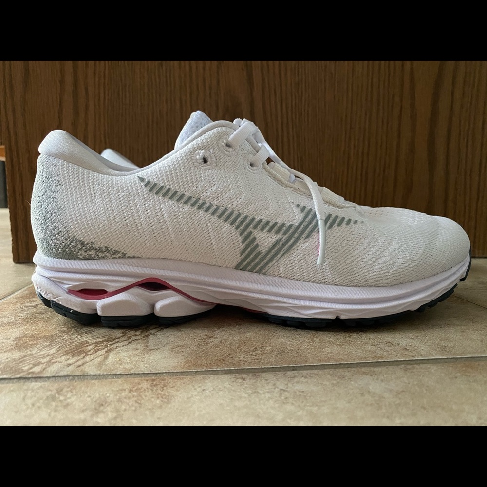 Like New Mizuno Sz8